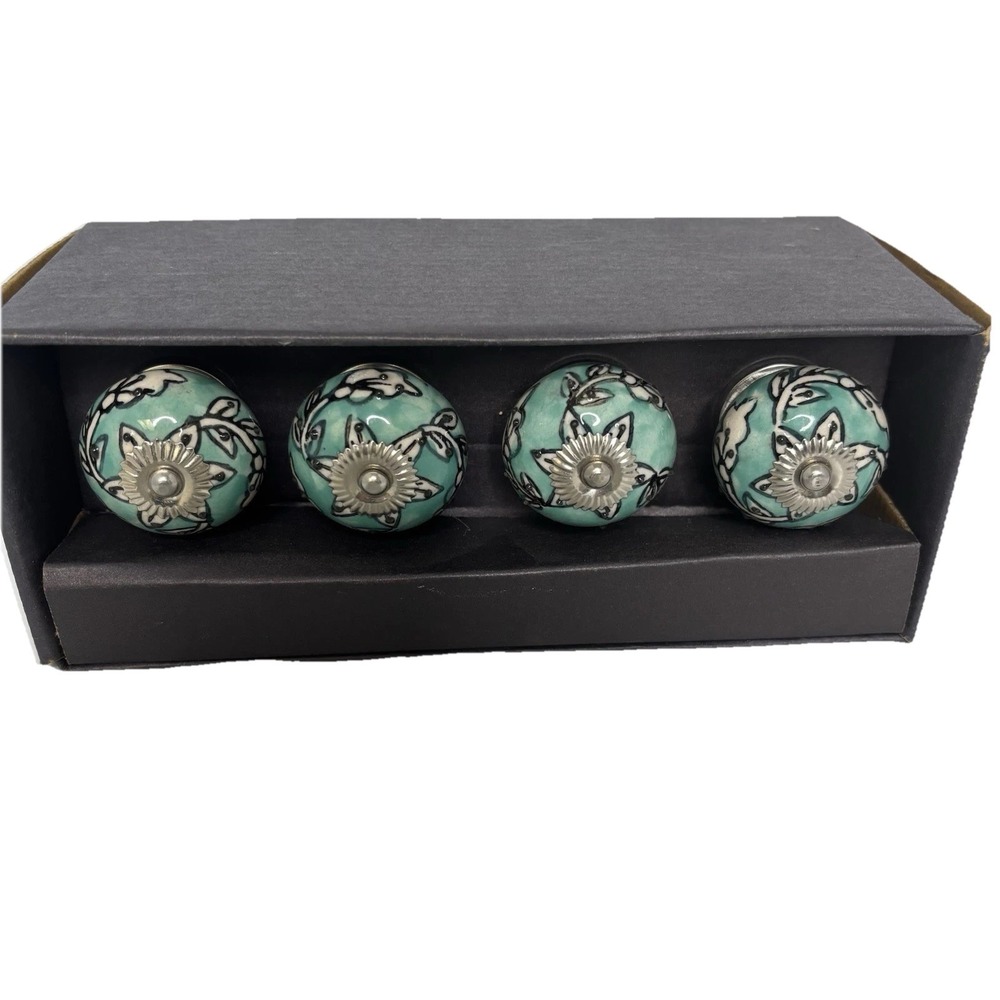 Casa Decor NIB Ceramic Knobs 4 Pack Turquoise Blue Silver NEW Drawer Pulls DYI